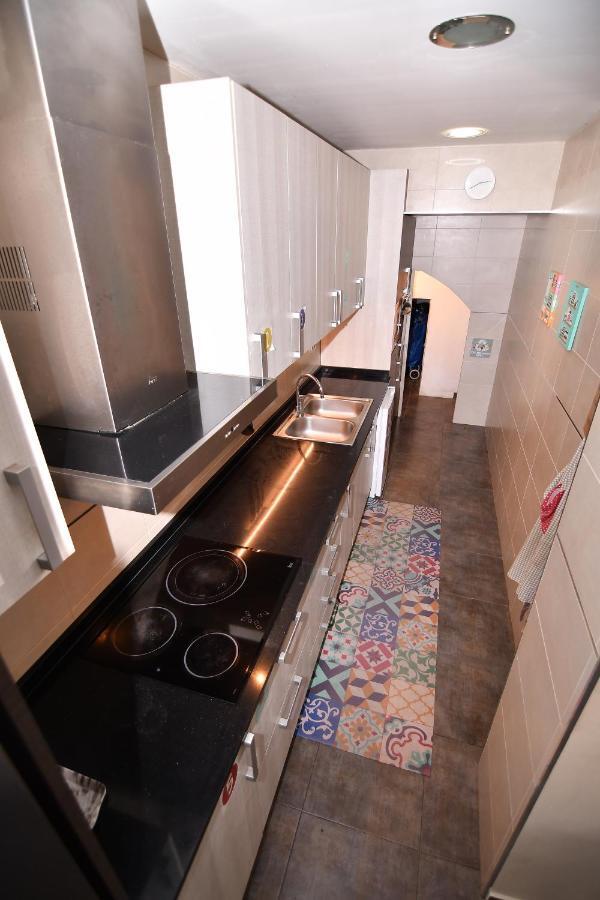 Green Door Gracia Homestay Barcelona